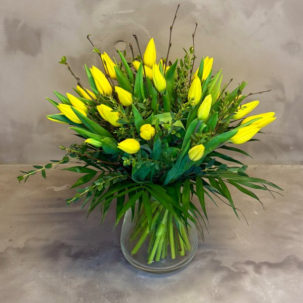 P�skens tulipanbuket